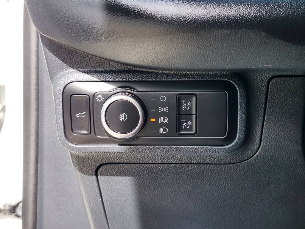 Certified 2025 Ford Explorer ST-Line AWD/4WD image 24