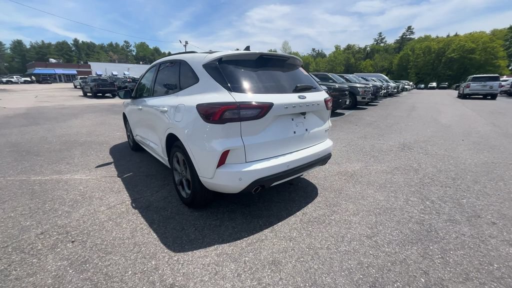 Certified 2024 Ford Escape ST-Line w/ Tech Pack #1 AWD/4WD image 17