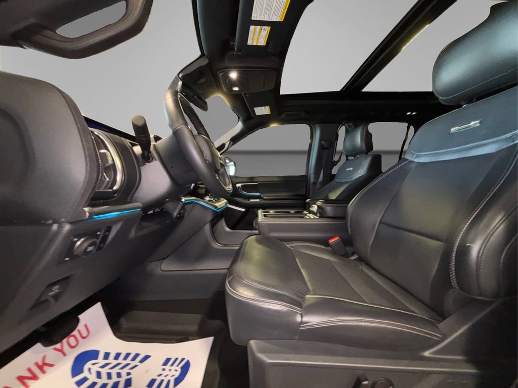 Certified 2025 Ford Expedition Platinum w/ Stealth Appearance Package AWD/4WD image 12