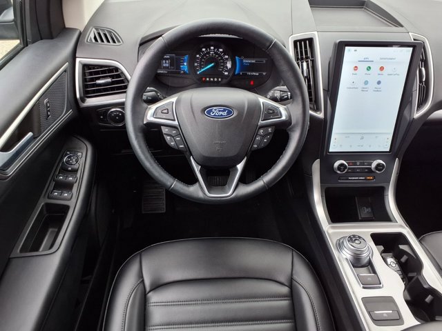 Certified 2023 Ford Edge SEL w/ Convenience Package AWD/4WD image 6