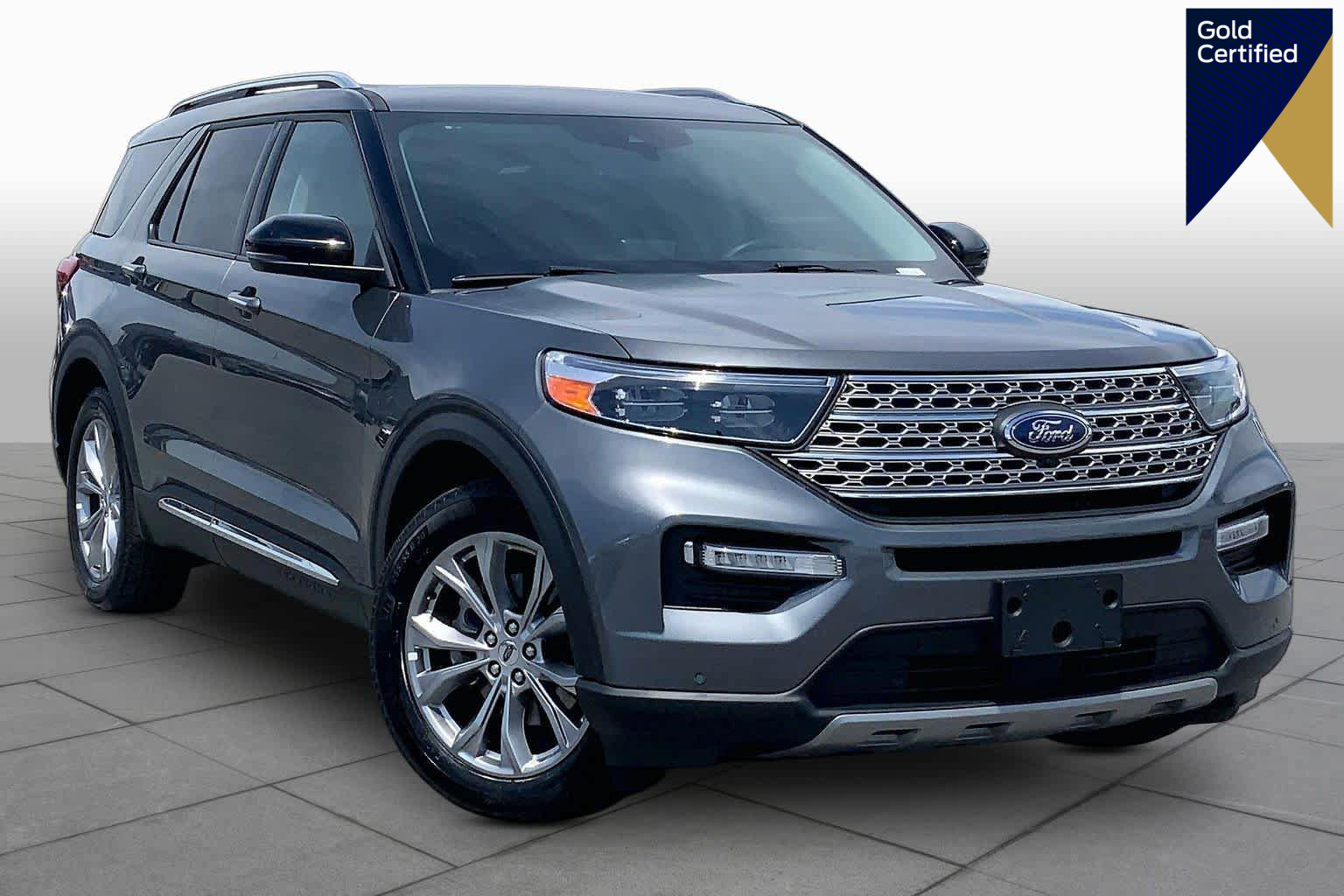 Certified 2024 Ford Explorer Limited w/ Limited Technology Package RWD image 1