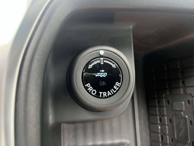 Certified 2025 Ford Expedition Platinum w/ Stealth Performance Package AWD/4WD image 32