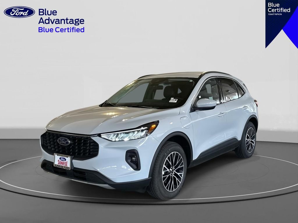 Certified 2025 Ford Escape Base