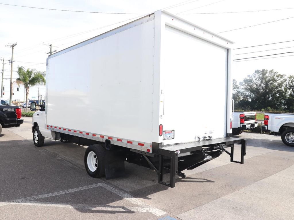 Certified 2022 Ford E-450 and Econoline 450 Super Duty w/ Power Windows & Locks Group image 18