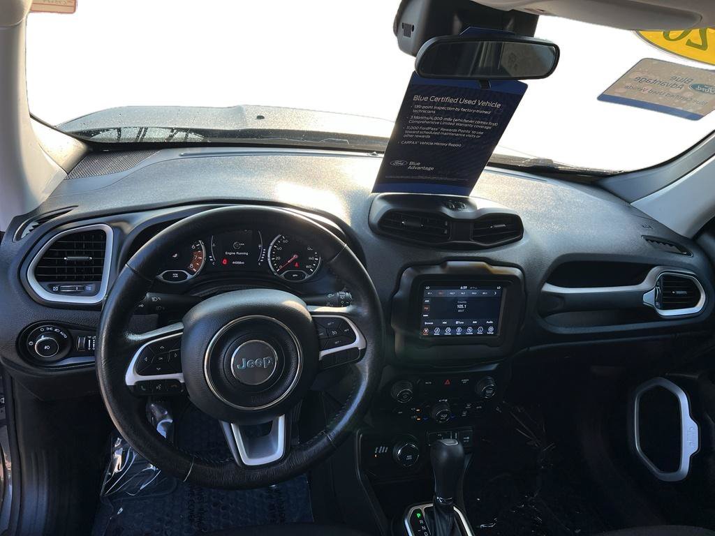 Used 2020 Jeep Renegade Latitude w/ Cold Weather Group AWD/4WD image 11