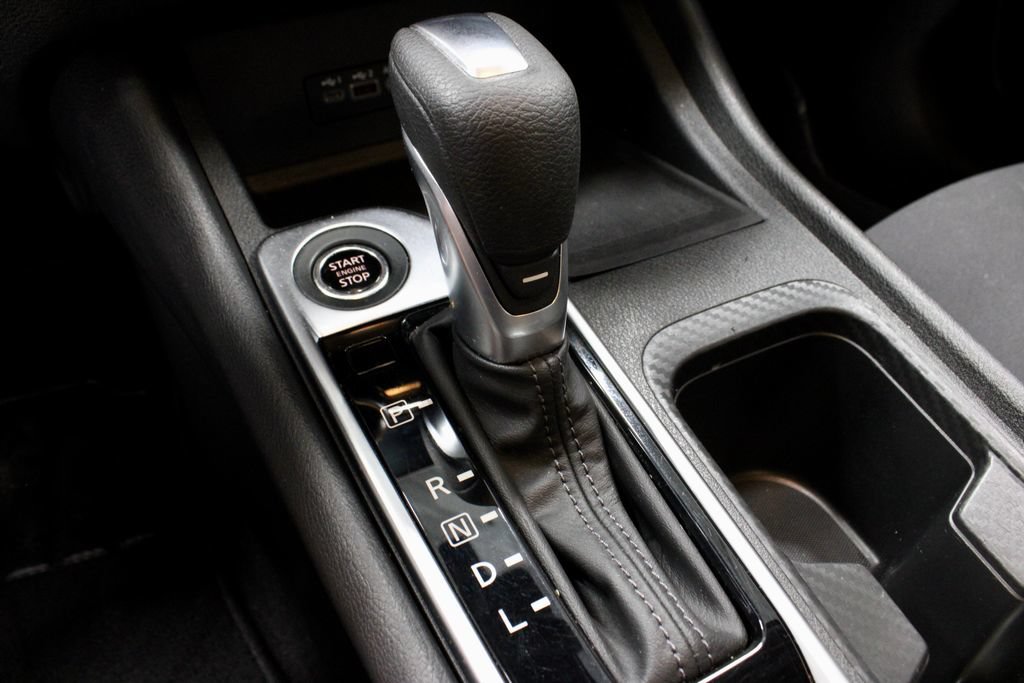 Used 2023 Nissan Sentra SV w/ All-Weather Package FWD image 29