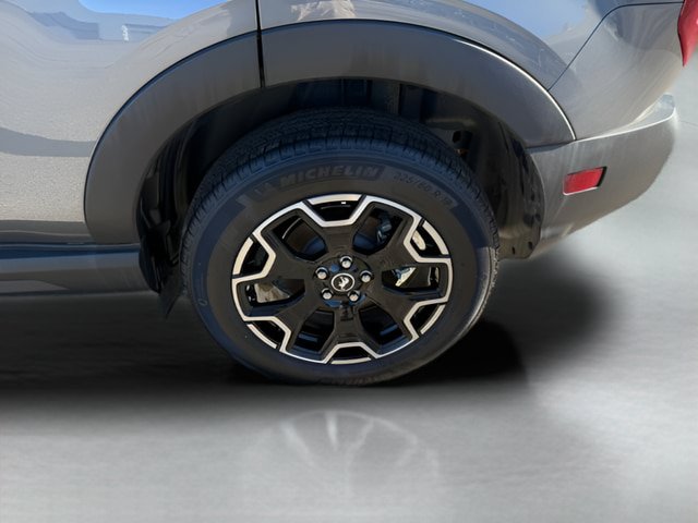 Certified 2025 Ford Bronco Sport Outer Banks w/ Outer Banks Tech Package+ AWD/4WD image 26