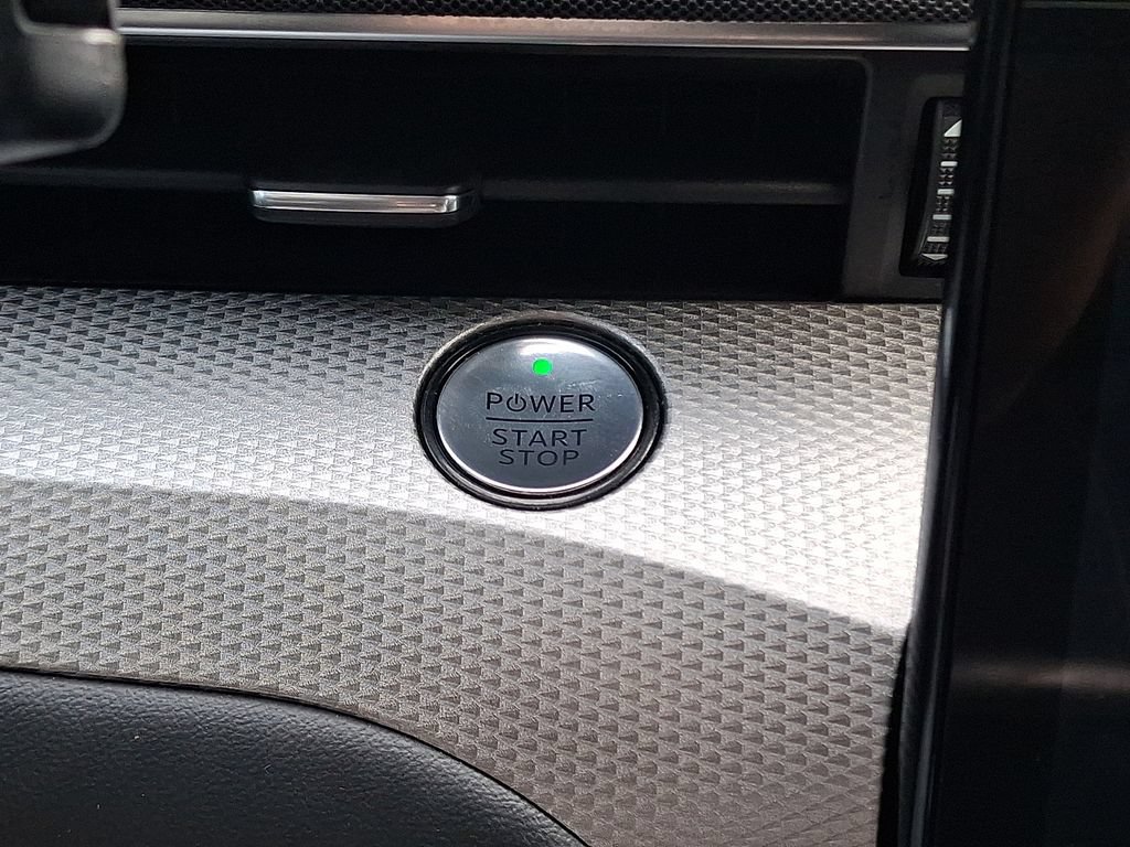 Certified 2022 Ford Mustang Mach-E Select RWD image 22