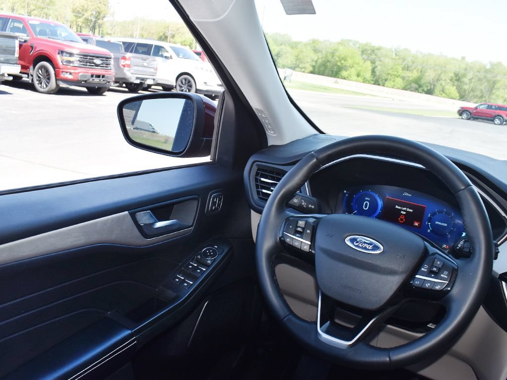 Certified 2021 Ford Escape SEL w/ Technology Package FWD image 18
