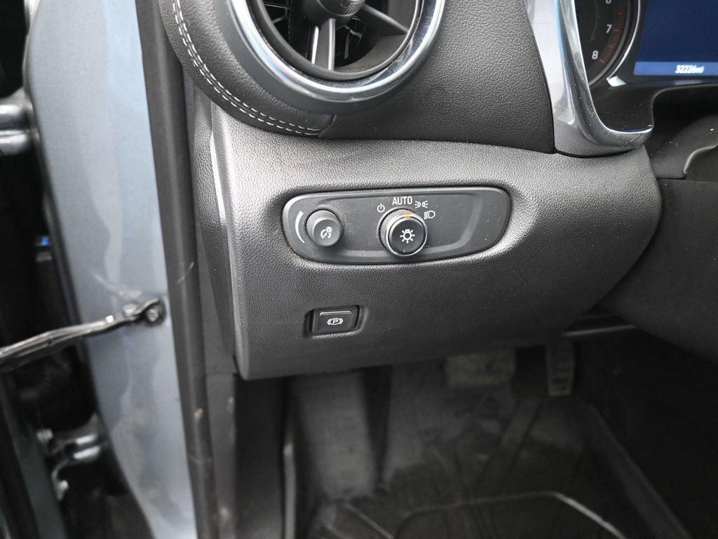 Used 2024 Chevrolet Blazer LT w/ Sound & Technology Package image 19