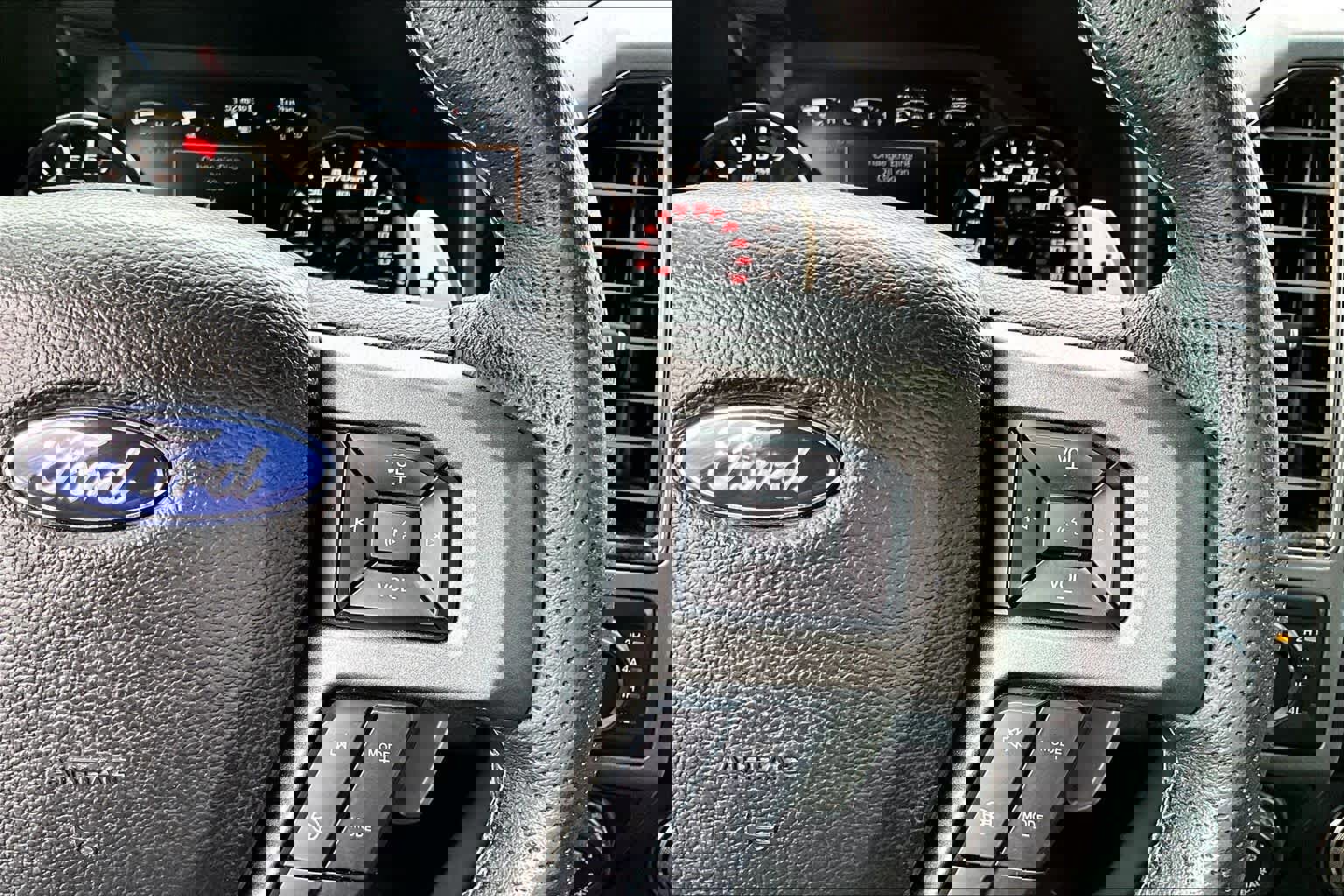 Certified 2018 Ford F150 Raptor w/ Equipment Group 802A Luxury image 27