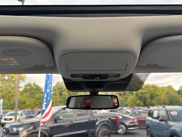 Certified 2025 Ford Expedition Platinum w/ Driver's Package AWD/4WD image 23