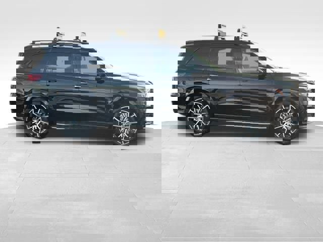 Used 2025 Mercedes-Benz GLS 580 GLS 580 image 5