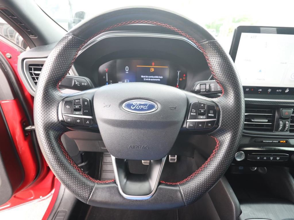 Certified 2023 Ford Escape ST-Line w/ Tech Pack #1 image 17