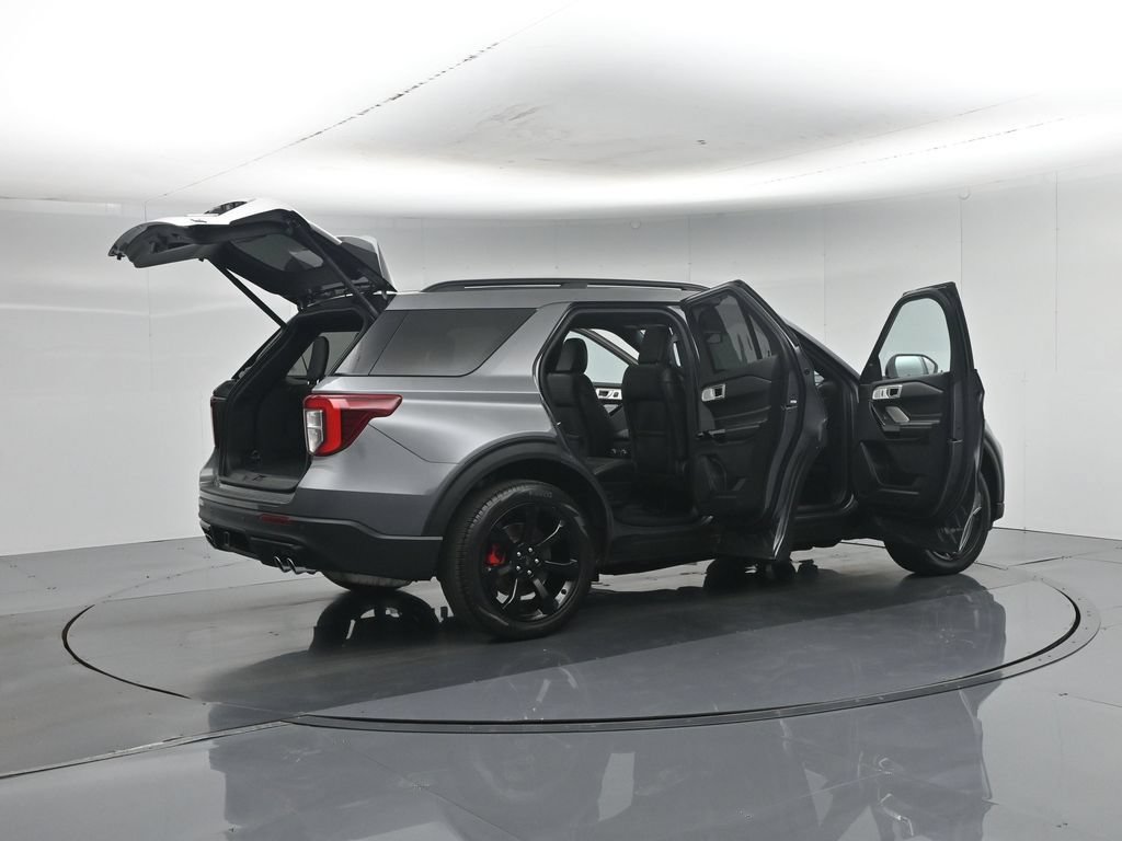Certified 2024 Ford Explorer ST w/ Equipment Group 401A AWD/4WD image 6
