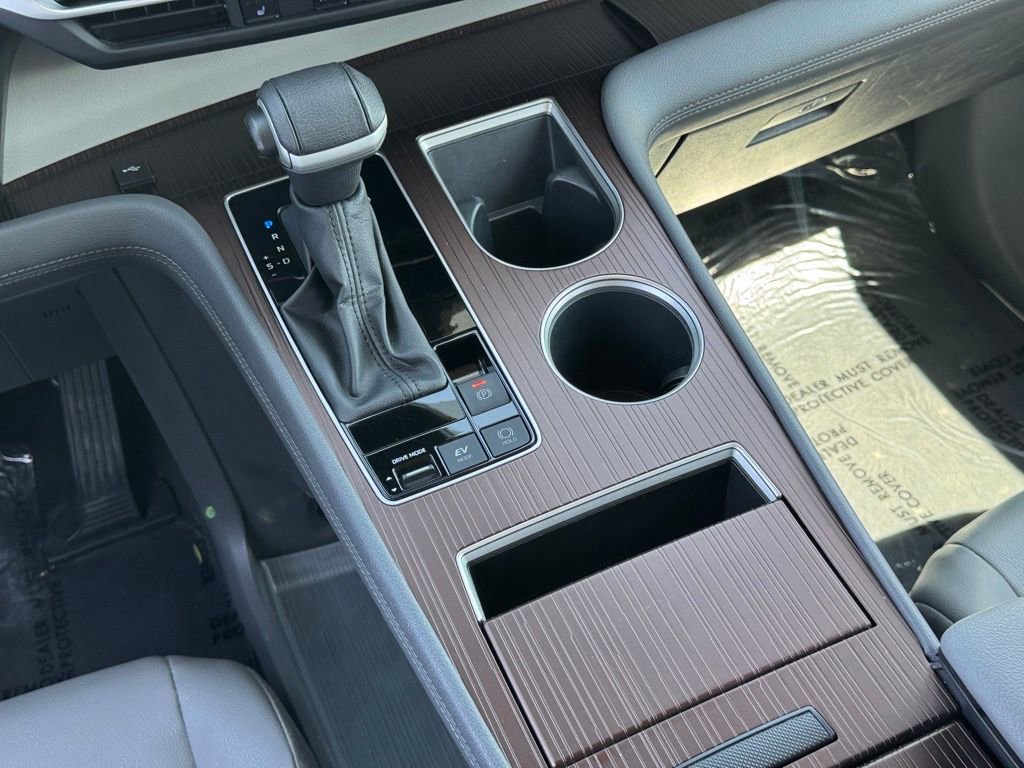 Used 2024 Toyota Sienna XLE image 26