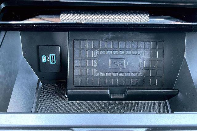 Certified 2022 Ford F150 Raptor w/ Equipment Group 801A High AWD/4WD image 33