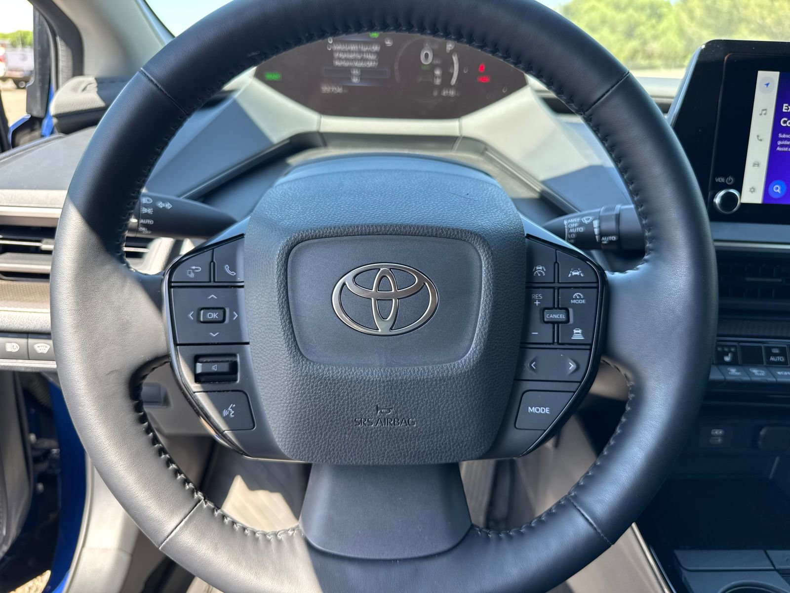 Used 2024 Toyota Prius XLE FWD image 26