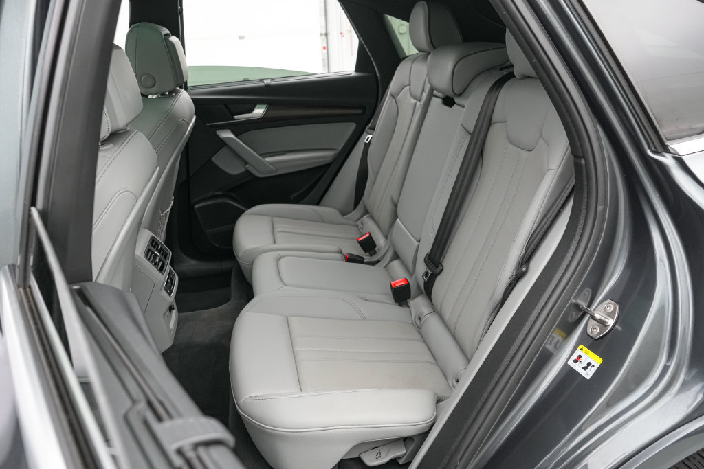 Used 2023 Audi Q5 2.0T Prestige w/ Prestige Package AWD/4WD image 21