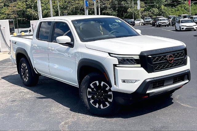 Used 2024 Nissan Frontier Pro-X RWD image 2