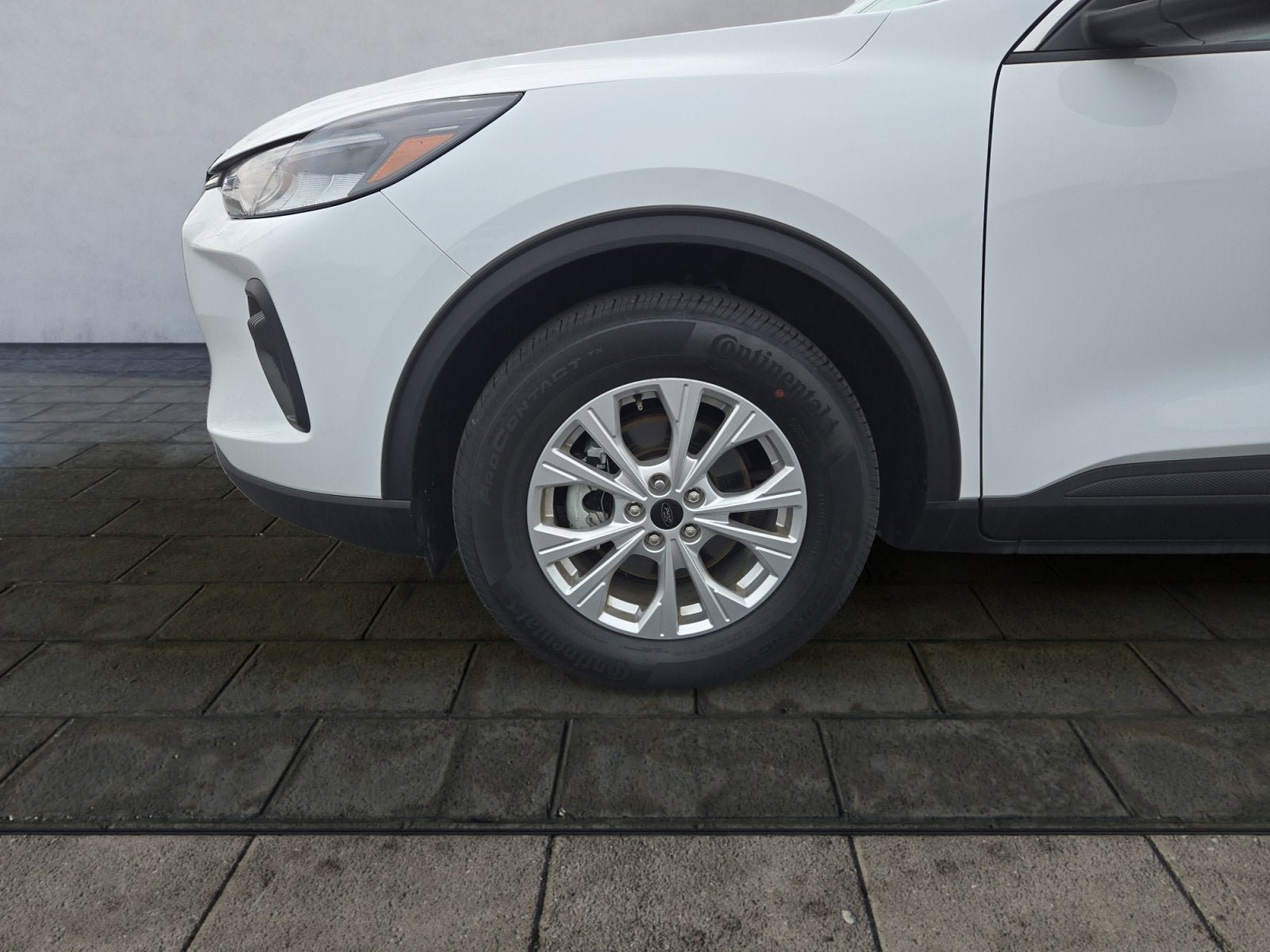 Certified 2023 Ford Escape Active AWD/4WD image 25
