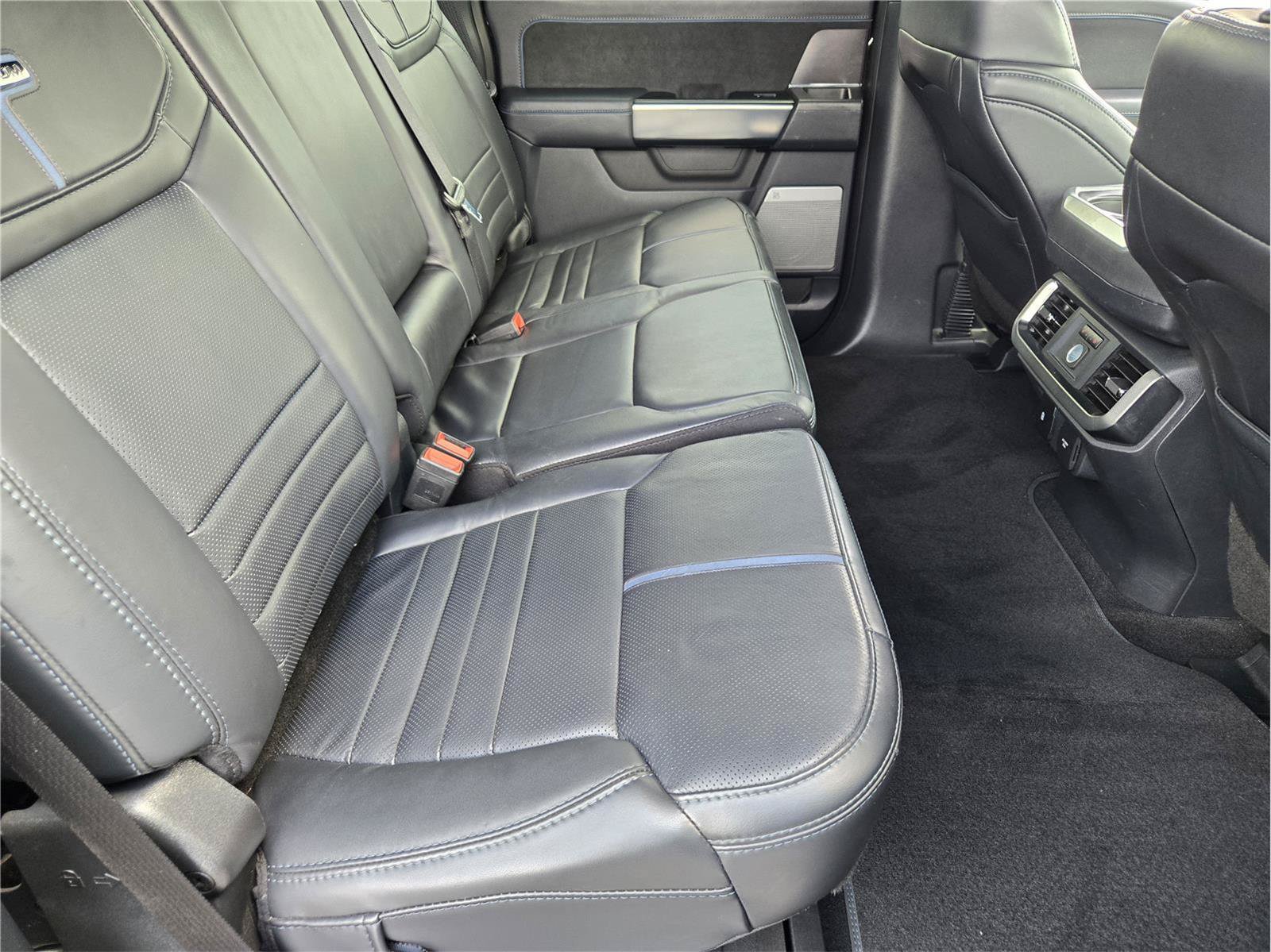 Certified 2025 Ford F150 Platinum w/ FX4 Off-Road Package AWD/4WD image 30