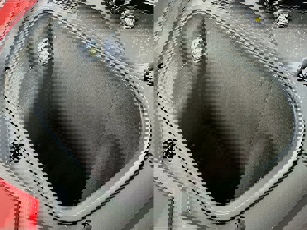 Used 2020 Chevrolet Corvette Stingray Premium Cpe w/ 3LT image 30