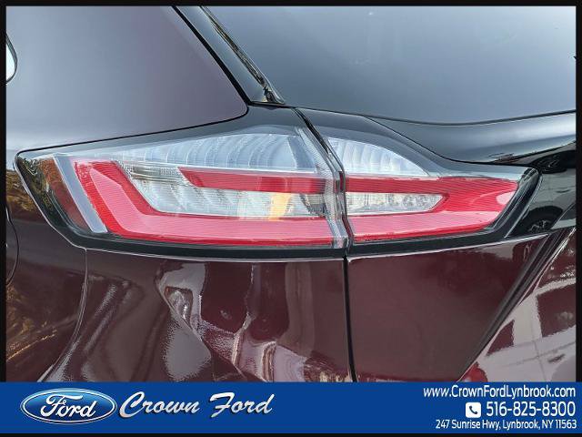 Certified 2024 Ford Edge SEL w/ Convenience Package AWD/4WD image 9