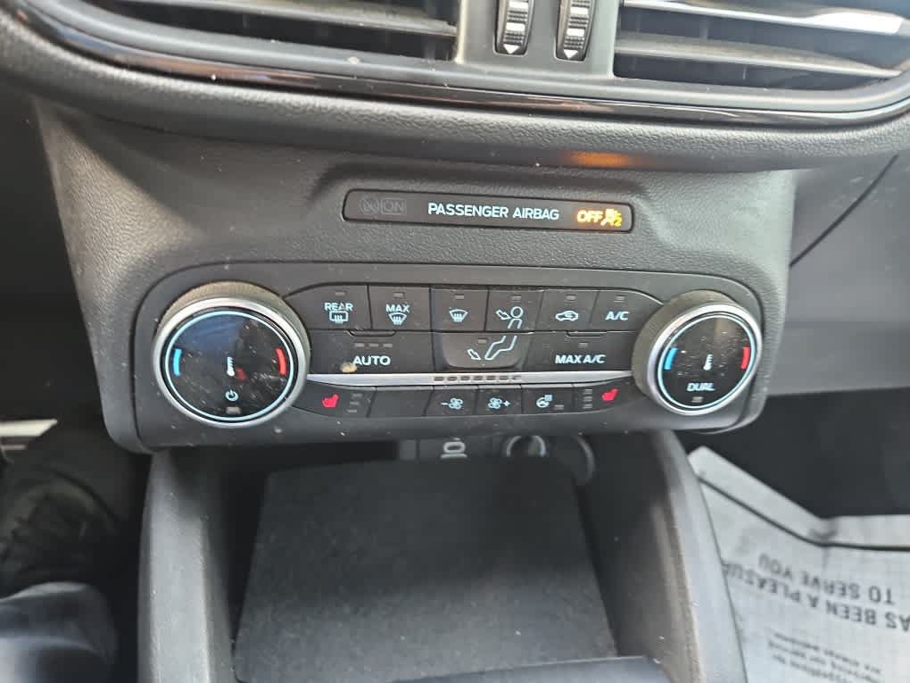 Certified 2024 Ford Escape ST-Line Select AWD/4WD image 17