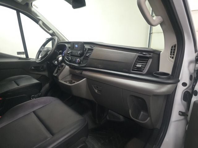 Certified 2023 Ford Transit 150 Low Roof RWD image 5
