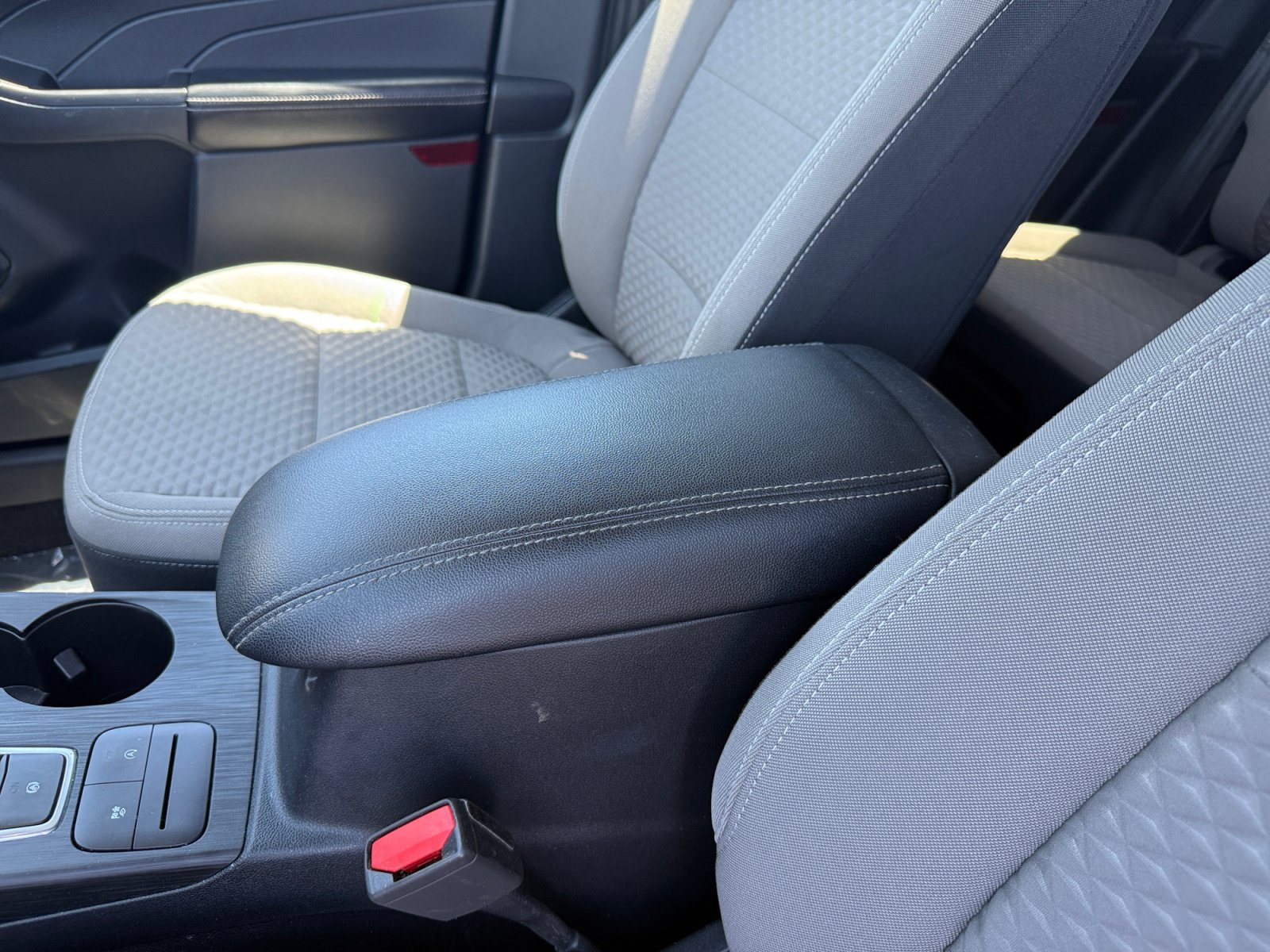 Certified 2021 Ford Escape SE FWD image 14
