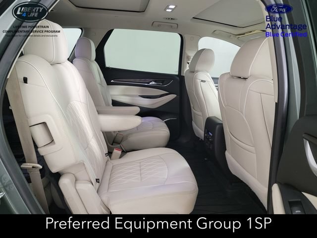 Used 2023 Buick Enclave Avenir w/ Avenir Technology Package AWD/4WD image 17