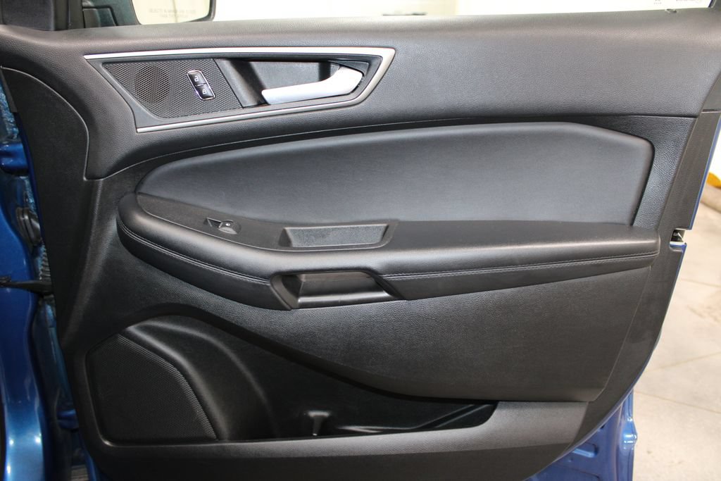 Certified 2024 Ford Edge SEL AWD/4WD image 34