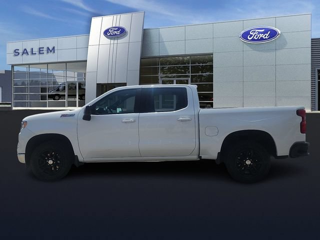 Used 2022 Chevrolet Silverado 1500 LT w/ Z71 Off-Road Package AWD/4WD image 5