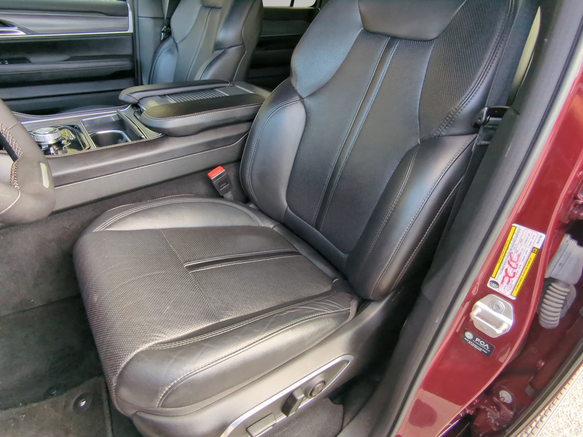 Used 2024 Jeep Wagoneer L Series II w/ Flexible Seating Group image 50