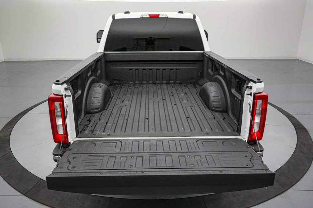 Certified 2025 Ford F250 XLT w/ FX4 Off-Road Package AWD/4WD image 6