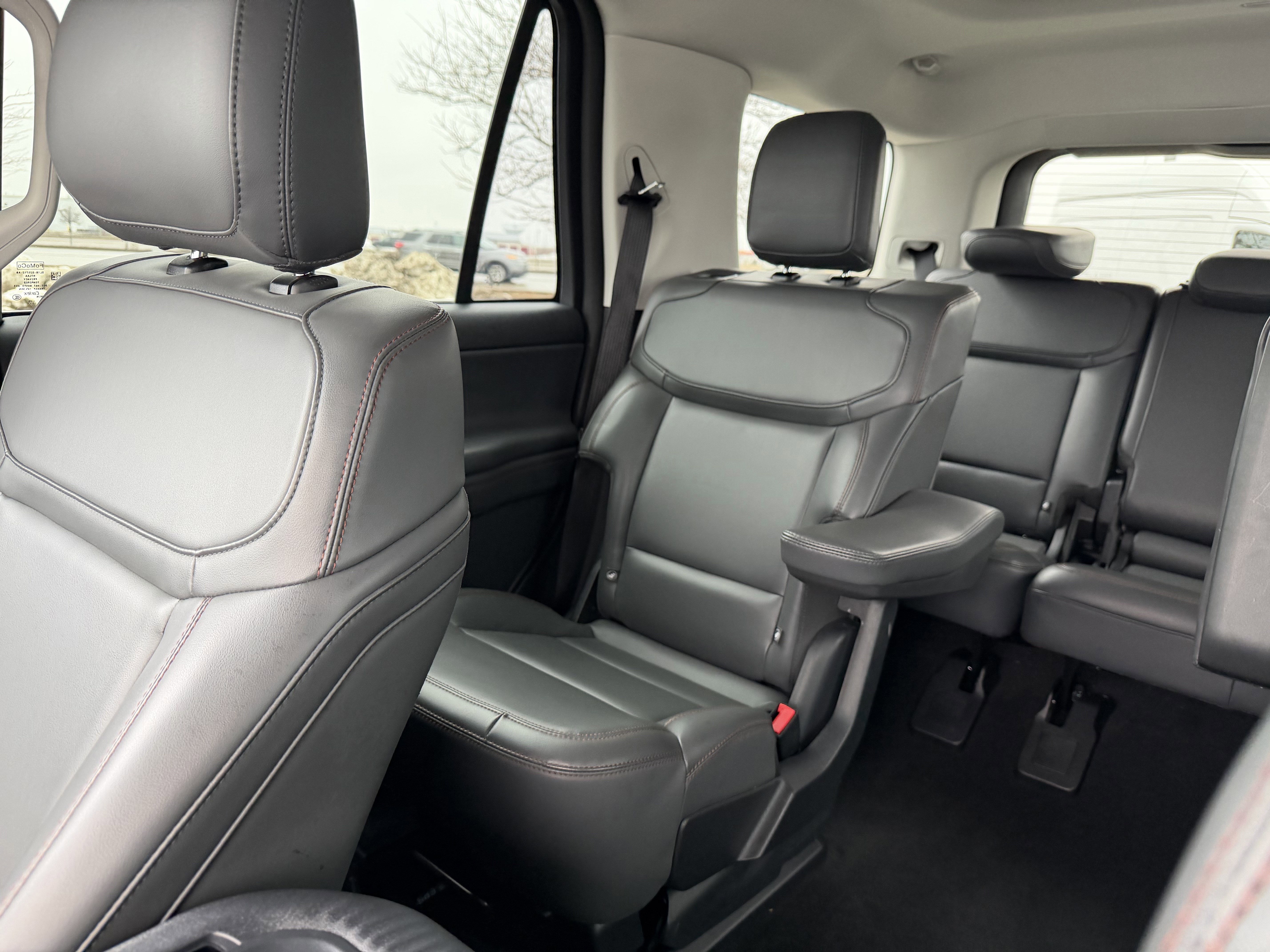 Certified 2025 Ford Expedition Active image 12