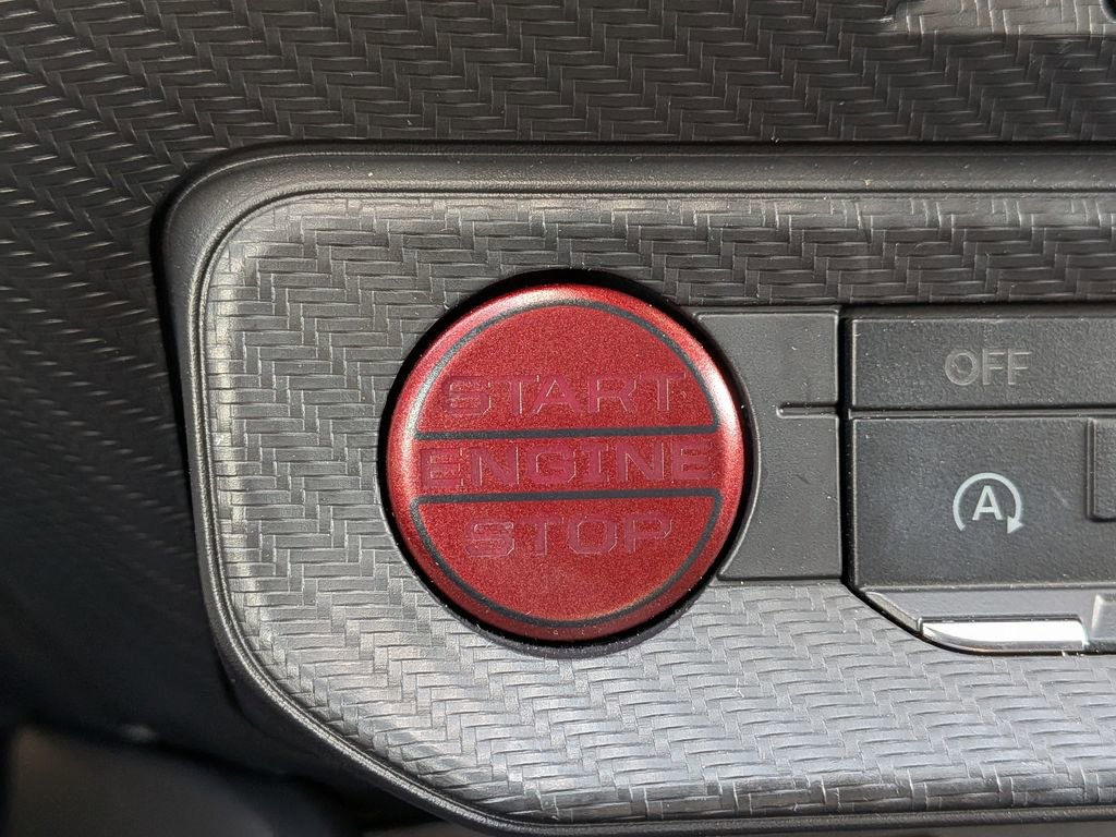 Certified 2025 Ford Mustang Premium image 28