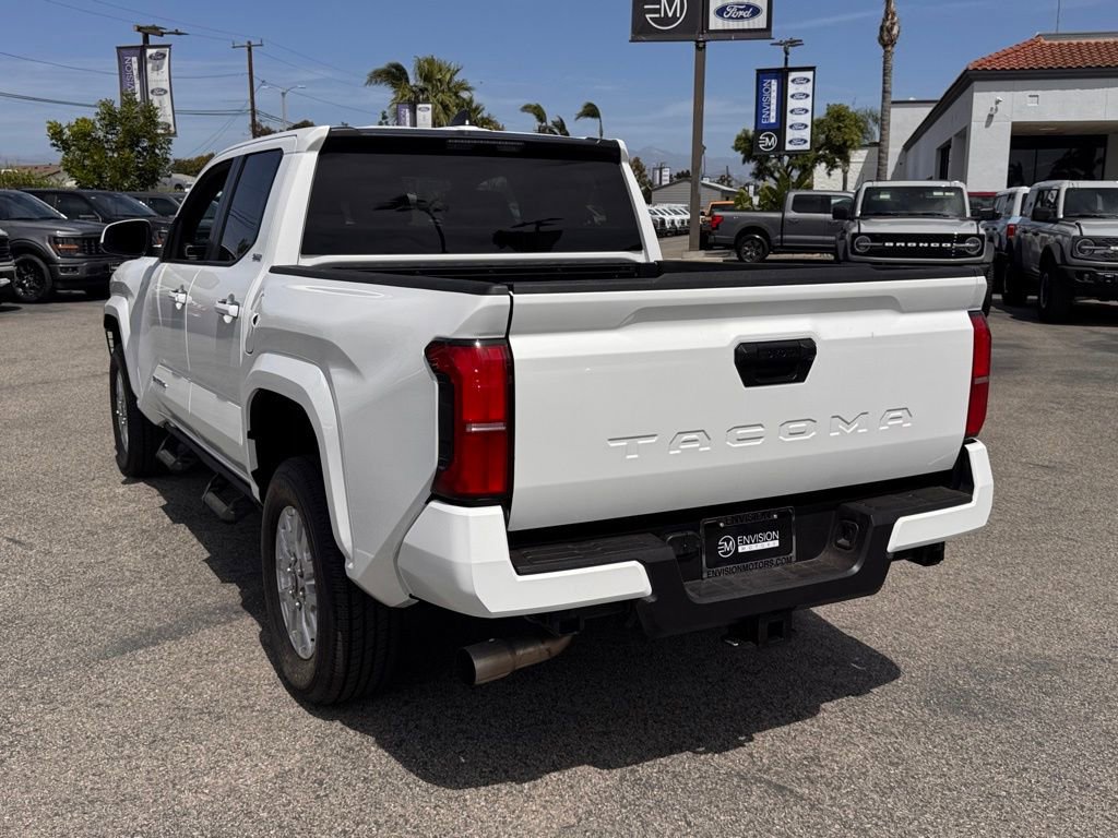 Used 2025 Toyota Tacoma SR5 RWD image 10