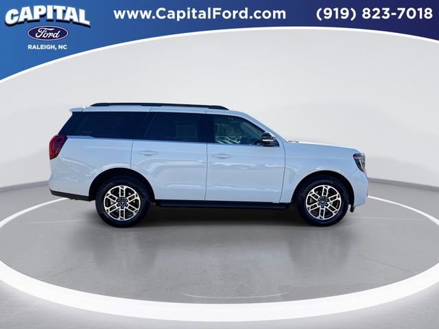 Certified 2025 Ford Expedition Active image 9