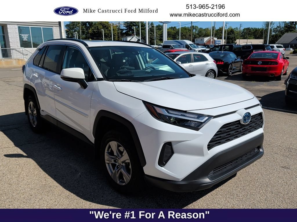 Used 2024 Toyota RAV4 XLE w/ Convenience Package AWD/4WD image 3