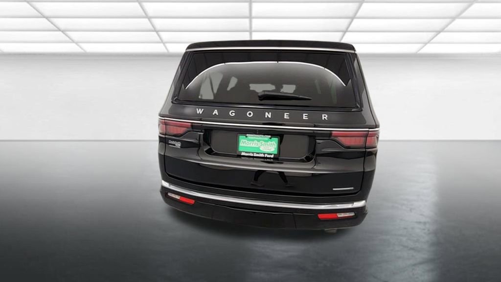 Used 2024 Jeep Wagoneer L Series II w/ Flexible Seating Group image 7