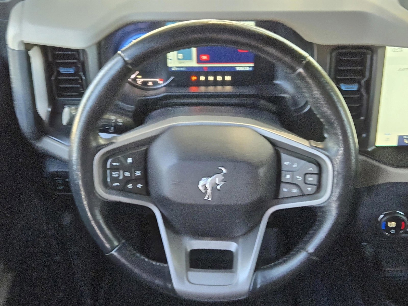 Certified 2023 Ford Bronco Wildtrak image 13