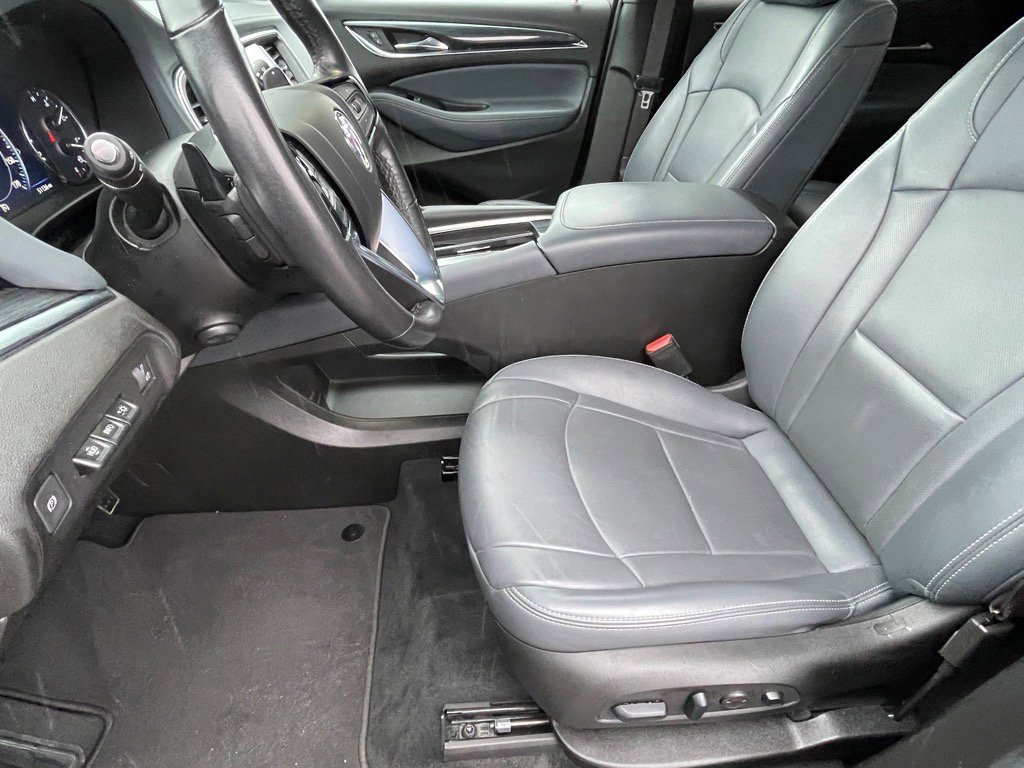 Used 2024 Buick Enclave Premium image 16