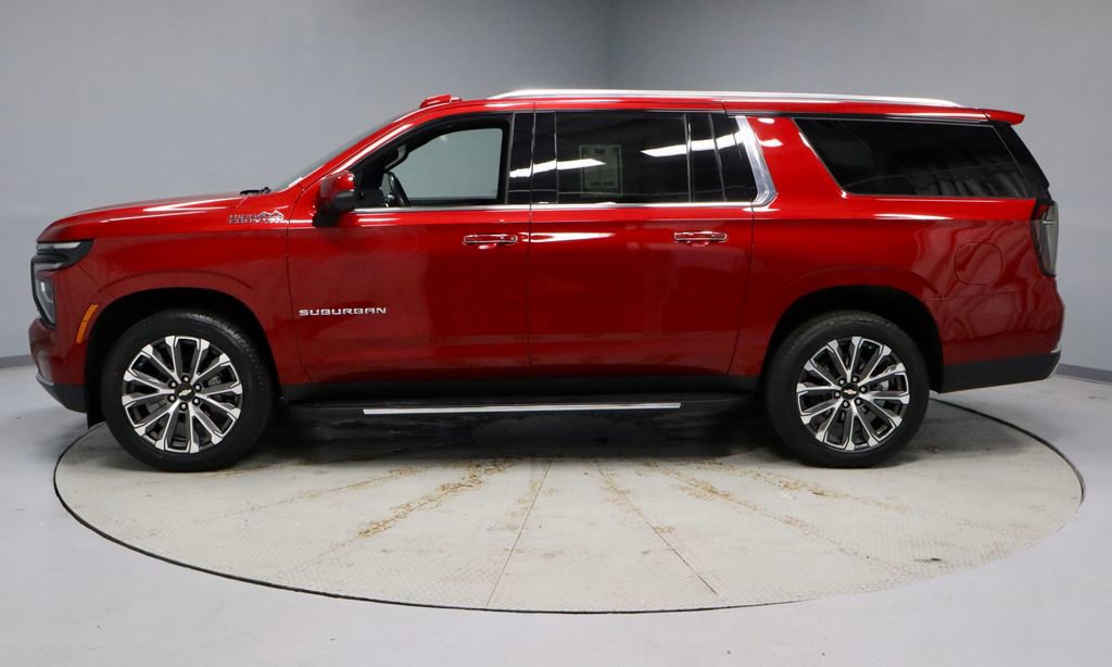 Used 2025 Chevrolet Suburban High Country w/ Sun And Tow Package AWD/4WD image 8