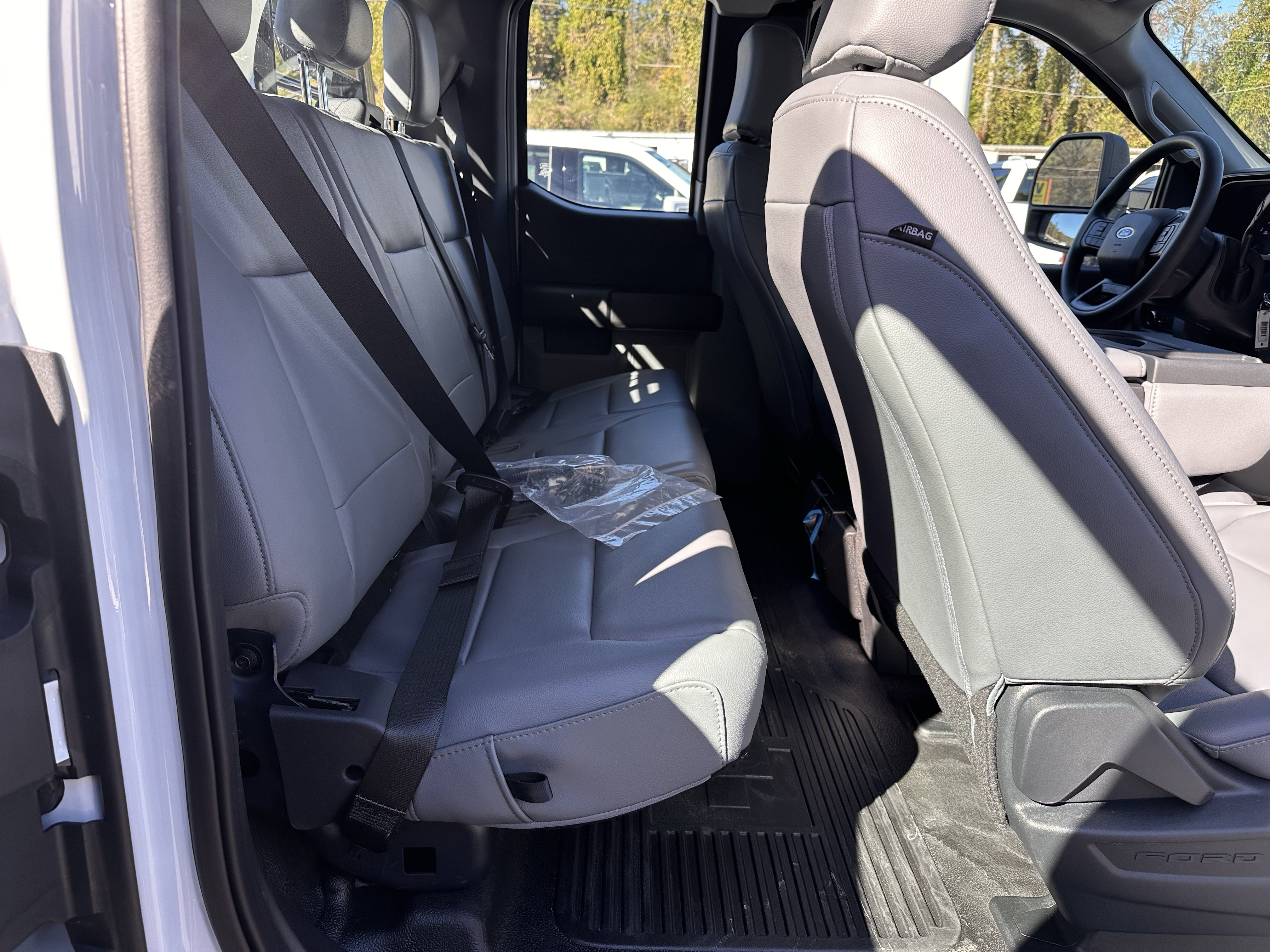 Certified 2025 Ford F550 4x4 Supercab Super Duty image 16