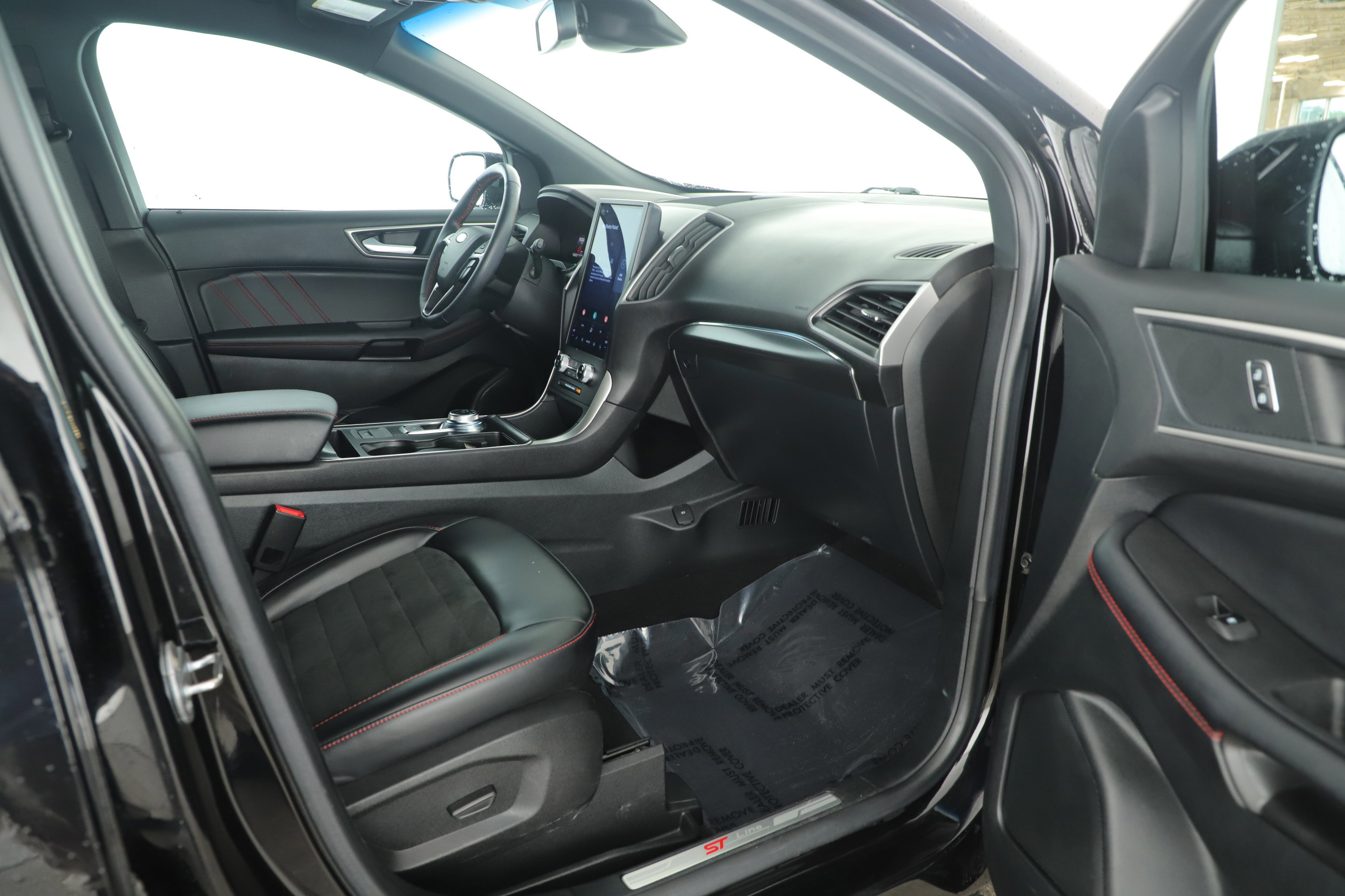 Certified 2024 Ford Edge ST-Line image 8