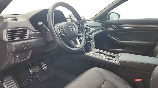 Used 2021 Honda Accord Sport image 9