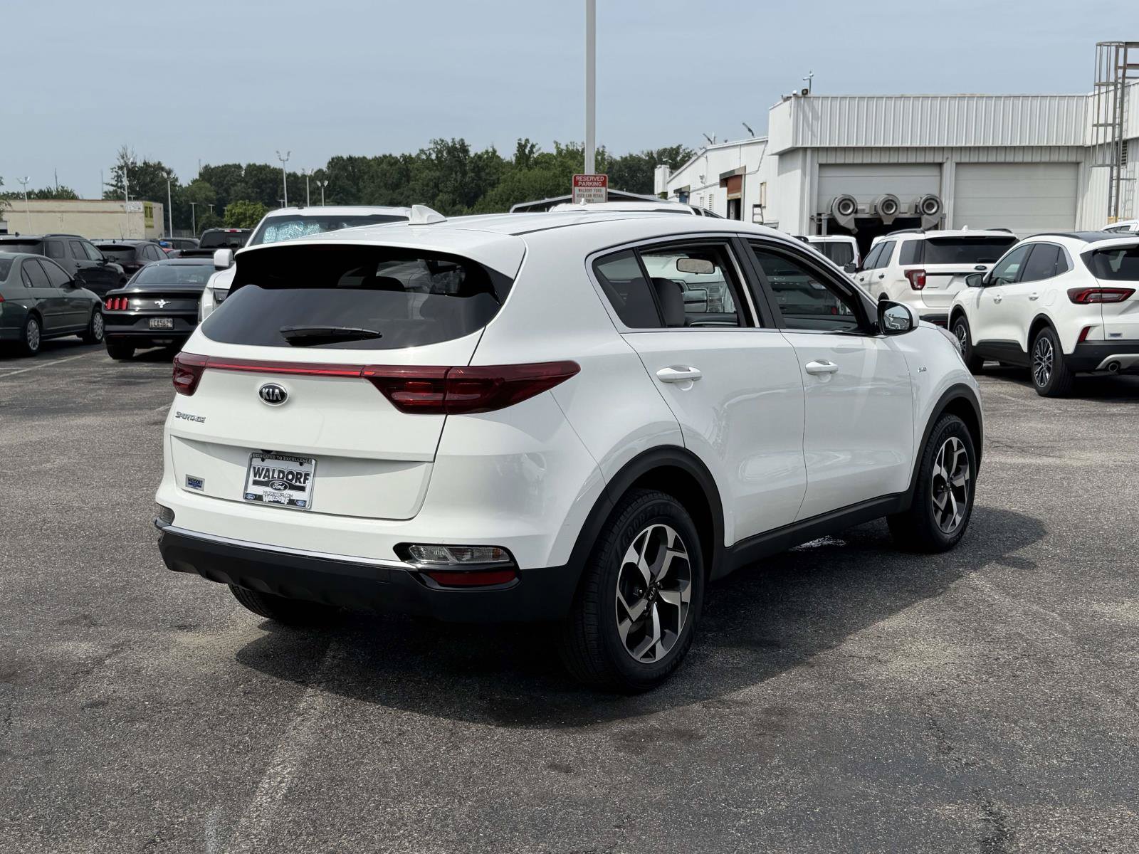 Used 2020 Kia Sportage LX AWD/4WD image 2