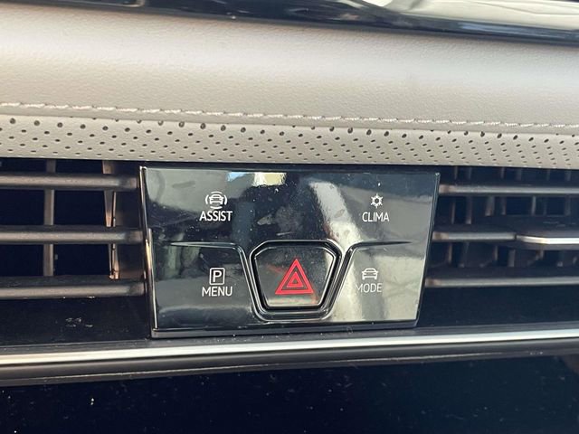 Used 2024 Volkswagen Atlas Peak Edition SEL AWD/4WD image 30
